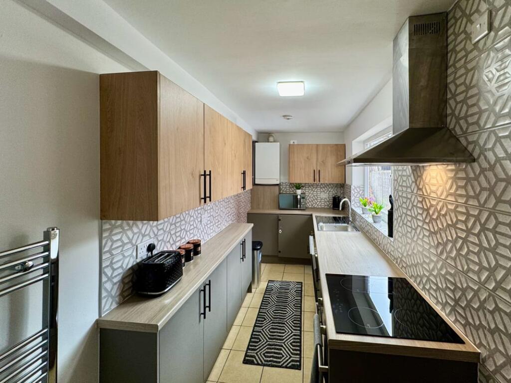 House in Nottingham - View 4
