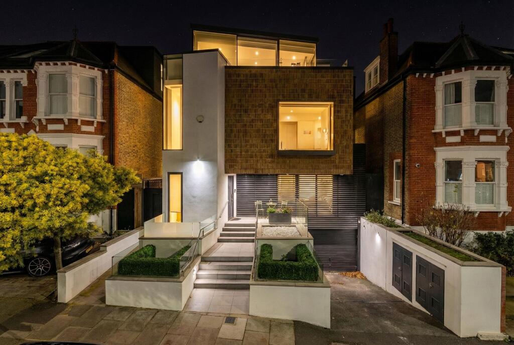 Main image of property: Kenilworth Avenue, Wimbledon, London, SW19