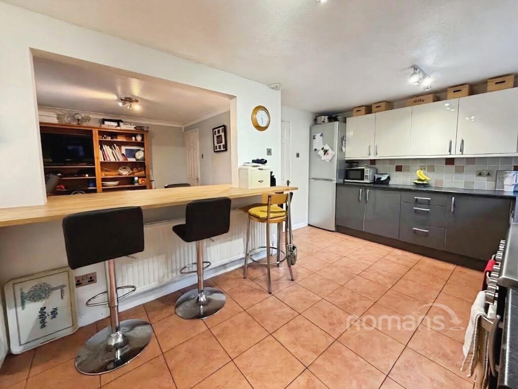 House in Guildford - View 4