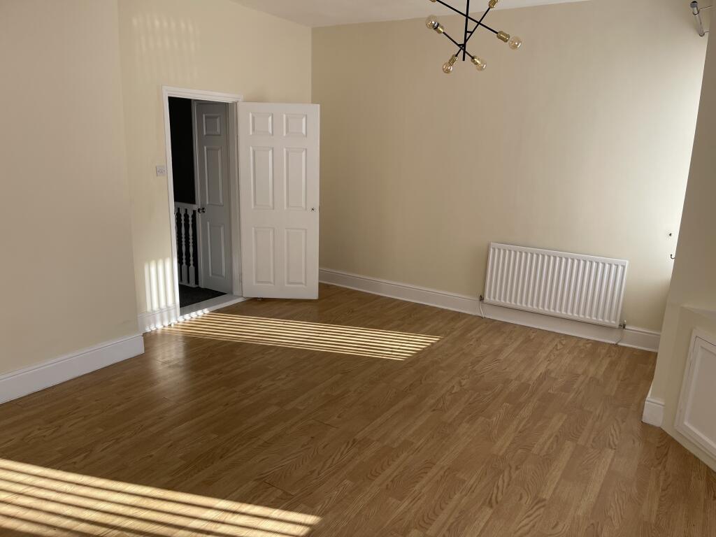 Apartment in Durham - View 3