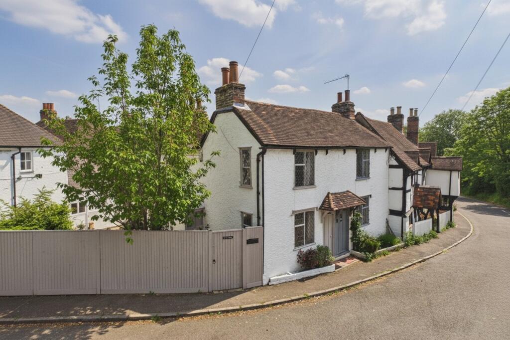 Main image of property: High Street, Taplow, Maidenhead, Buckinghamshire, SL6