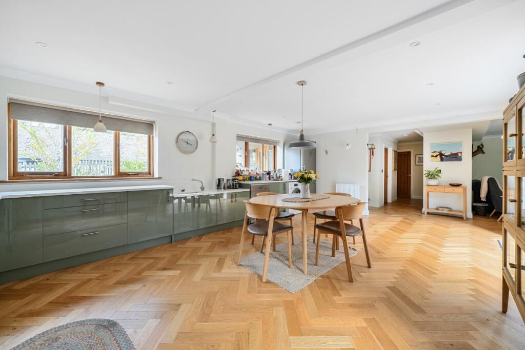 House in Tunbridge Wells, Brenchley - View 3