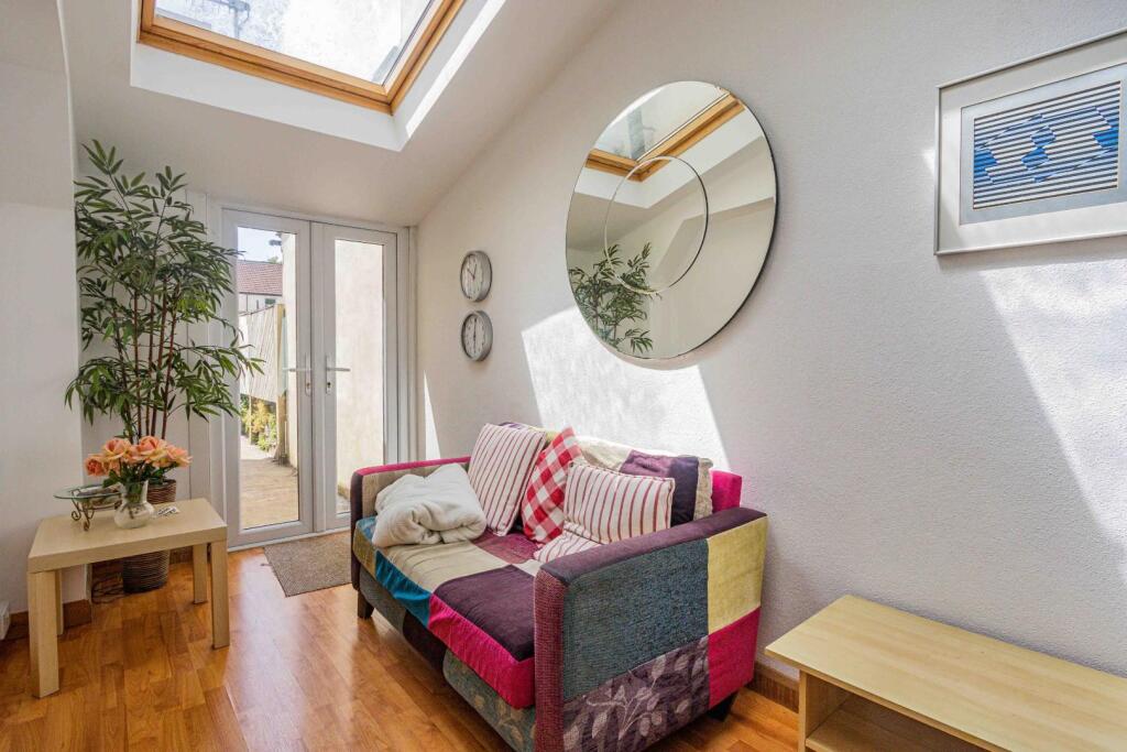 Flora Street, Cathays - View 4