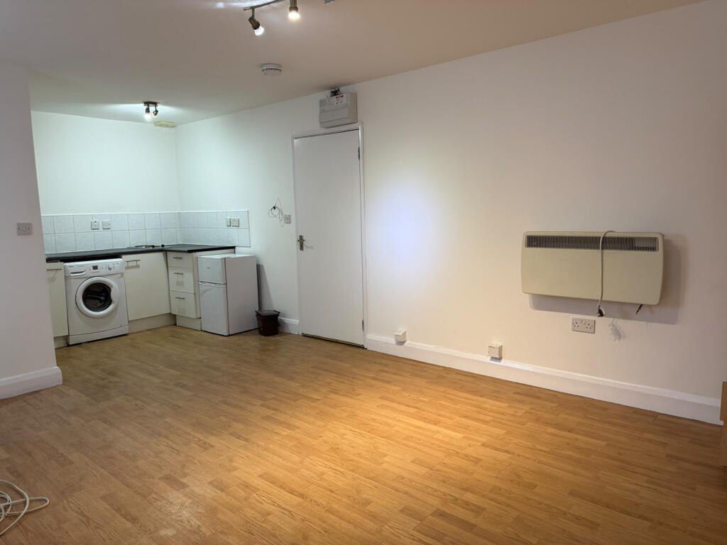 Main image of property: Brentmead House, Britannia Road, London, N12