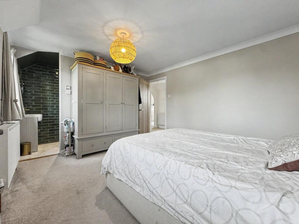 House in Ipswich - View 4