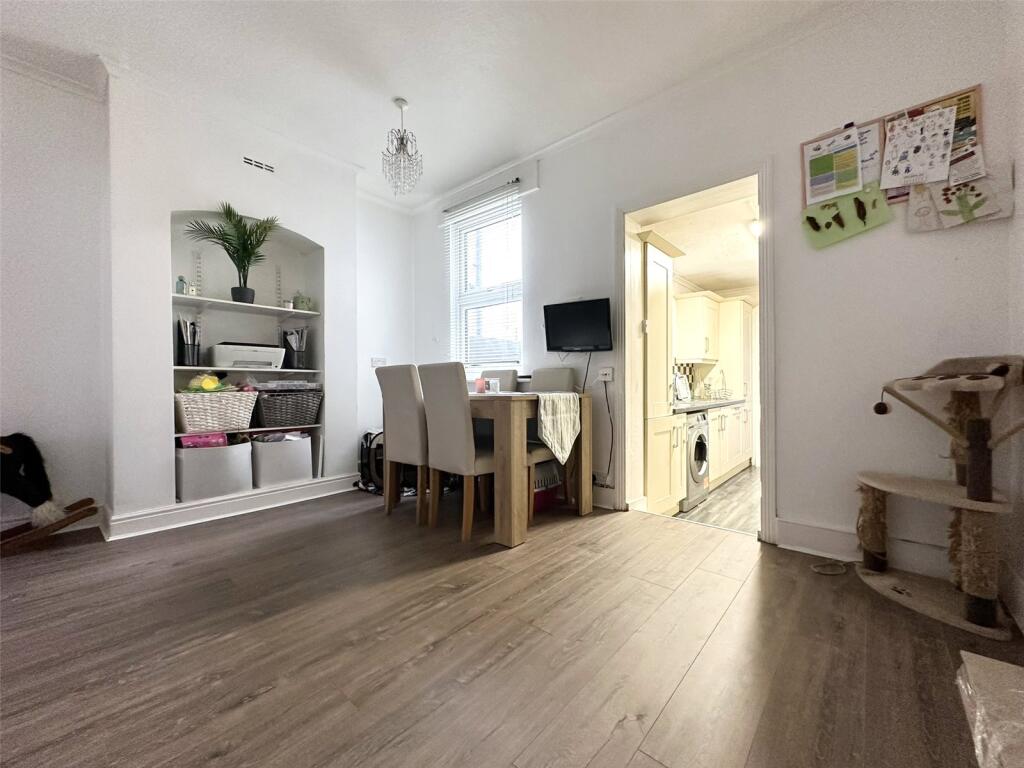 House in Dartford - View 4