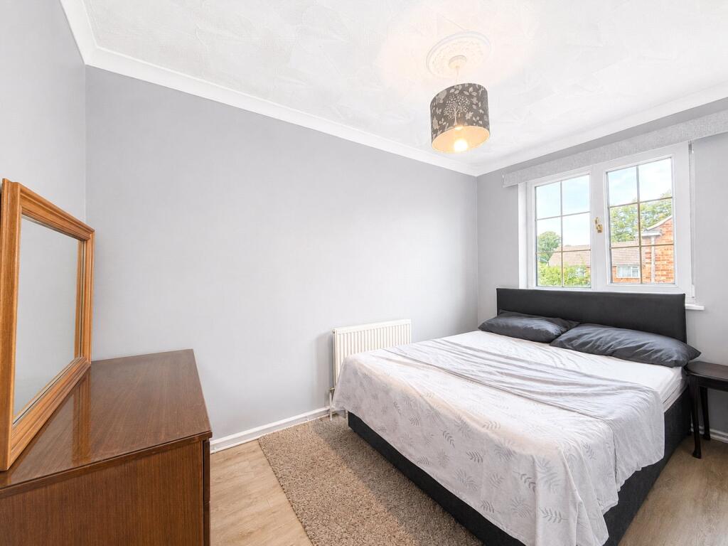 House in London - View 5