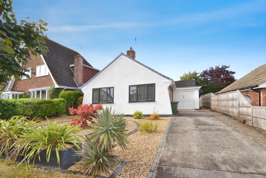 3-bed detached on Pinewood Drive, Mansfield, NG18, £399,999