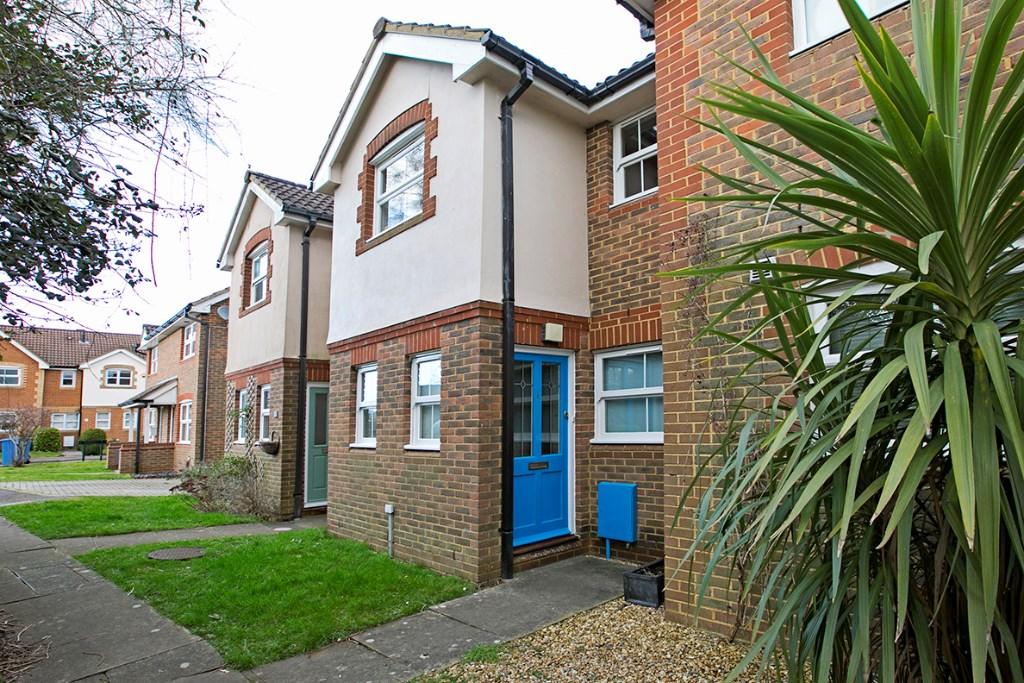 Main image of property: Hop Garden, Fleet, Hampshire, GU52
