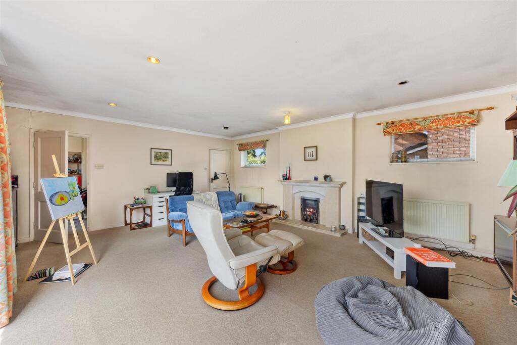 Cobbetts Way, Wilmslow - View 6