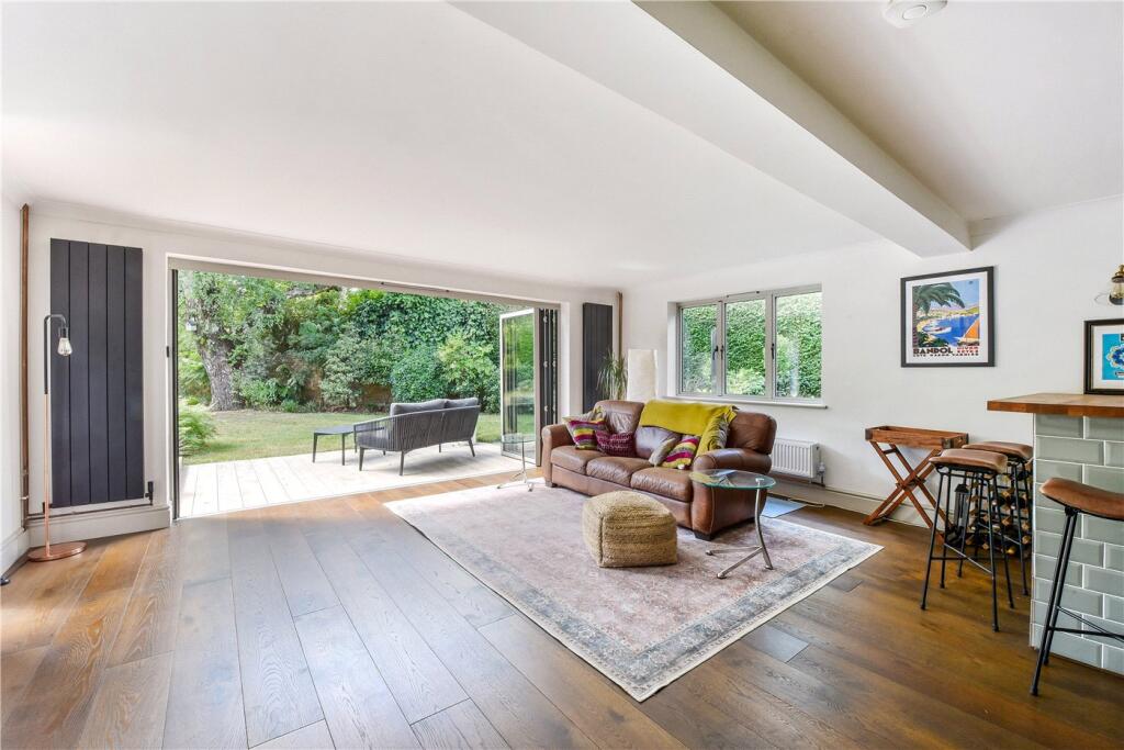 House in Guildford - View 3