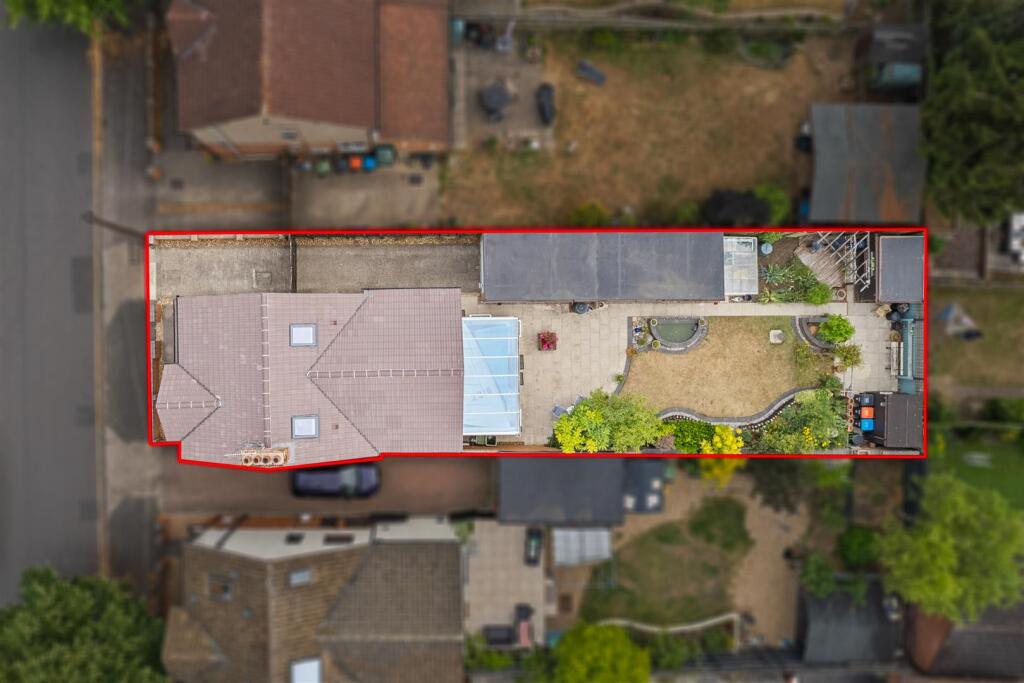 House in Milton Keynes, Water Eaton, Bletchley and Fenny Stratford - View 3