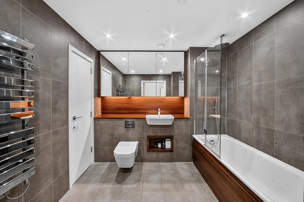 Apartment in London - More