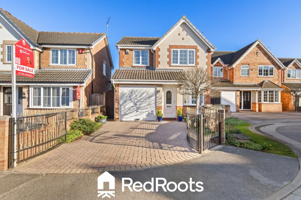 3-bed detached on Greenwood Avenue, Balby, Doncaster, South Yorkshire, DN4 0XE, £240,000