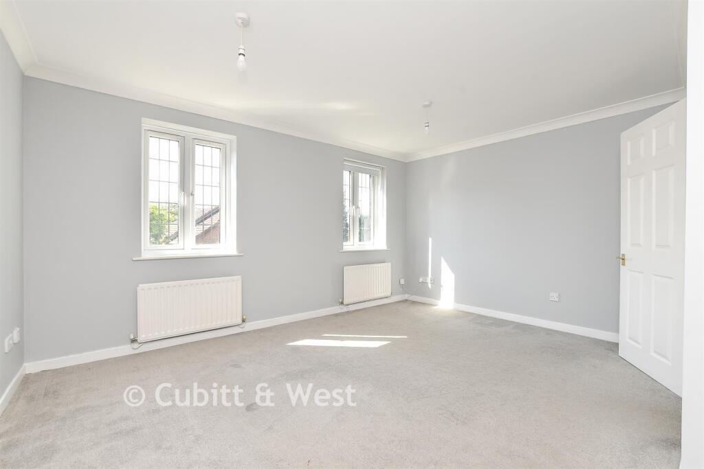 House in Reigate and Banstead, Meadvale - View 5