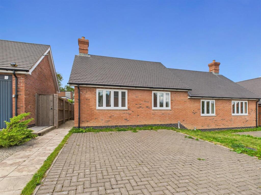 Main image of property: Main Street, Osgathorpe, LE12 9TA