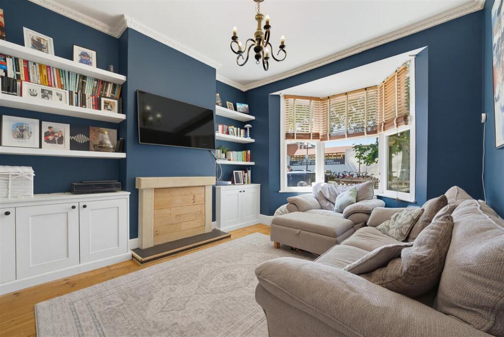 House in London - View 3