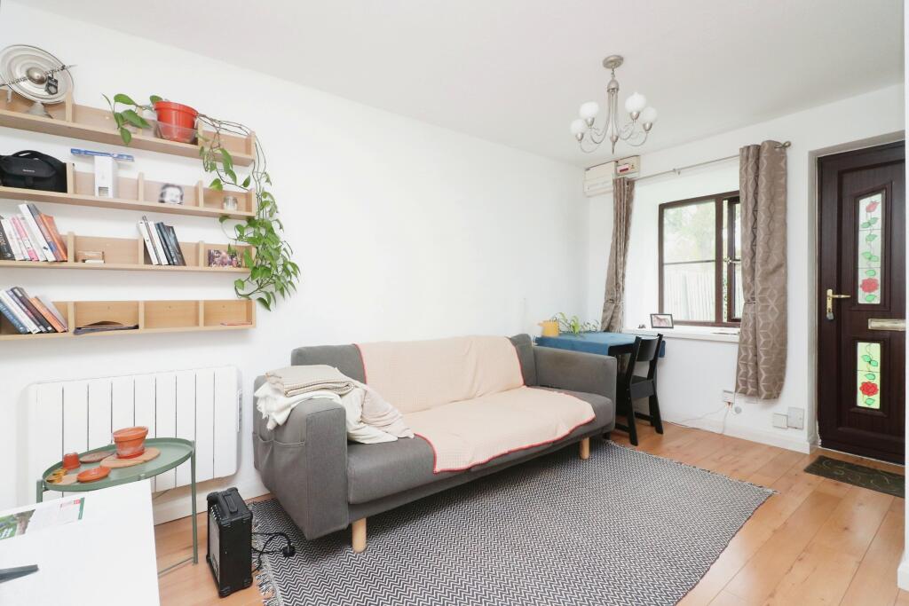 House in St Albans - View 4