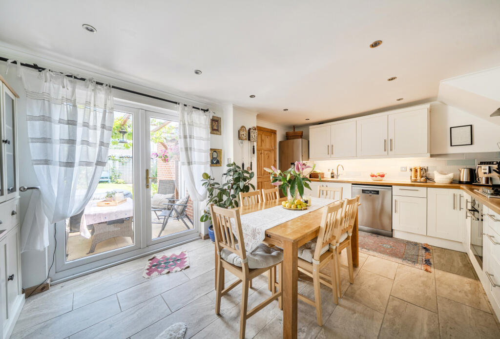 House in Gloucester, Kingsway, Grange - View 5