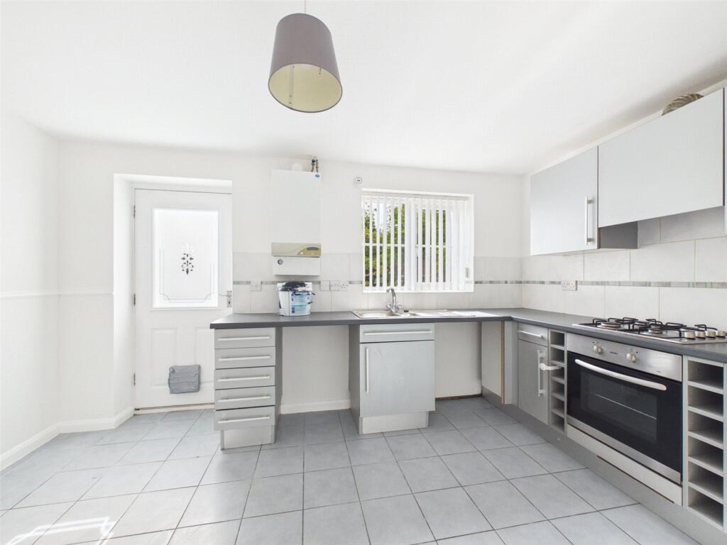 Avocet Close, Heanor, Derbyshire, DE75 photo 3