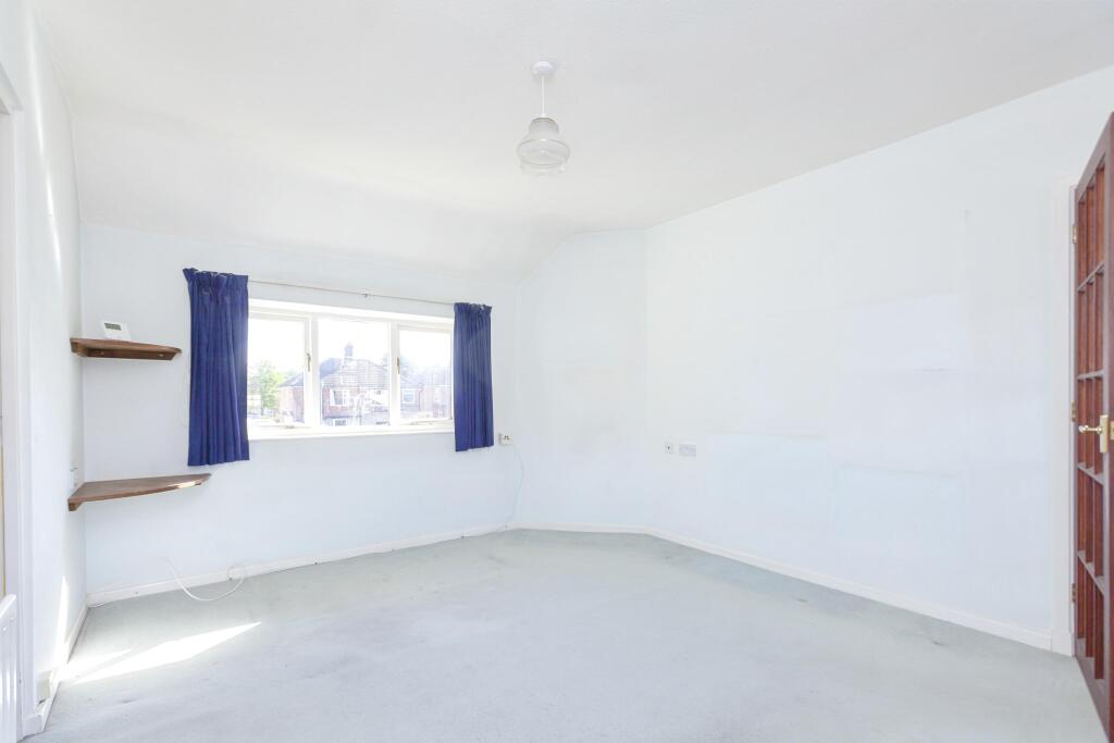 Apartment in Leicester - View 3