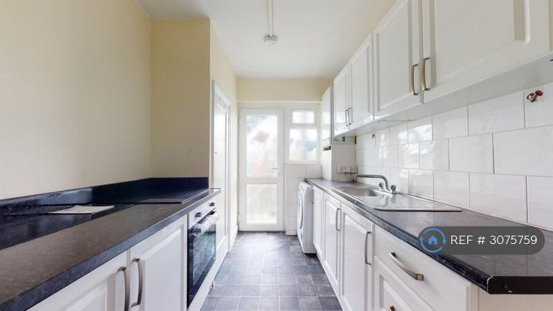 Apartment in London - View 2