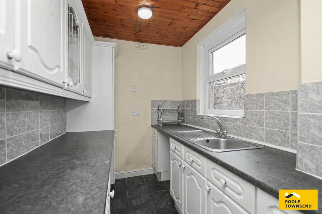 House in Barrow-in-furness, Barrow - More