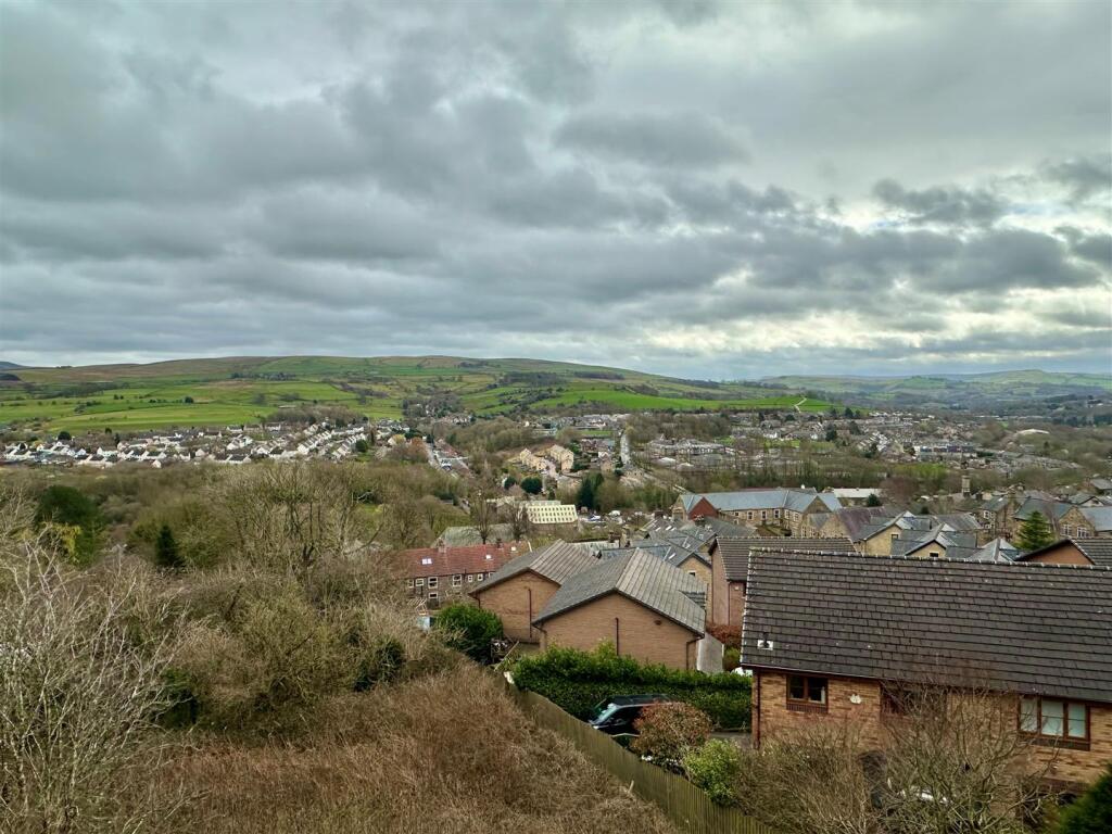 Leygate View, New Mills, High Peak photo 2