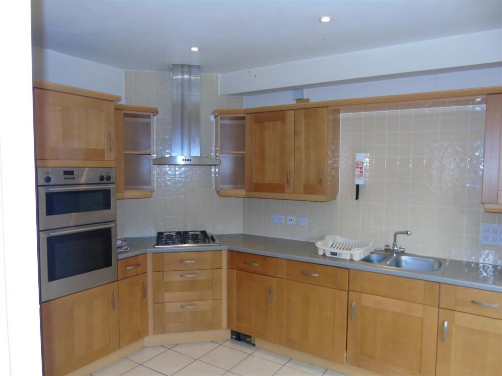 Additional image 2 of Dragon Road, Hatfield