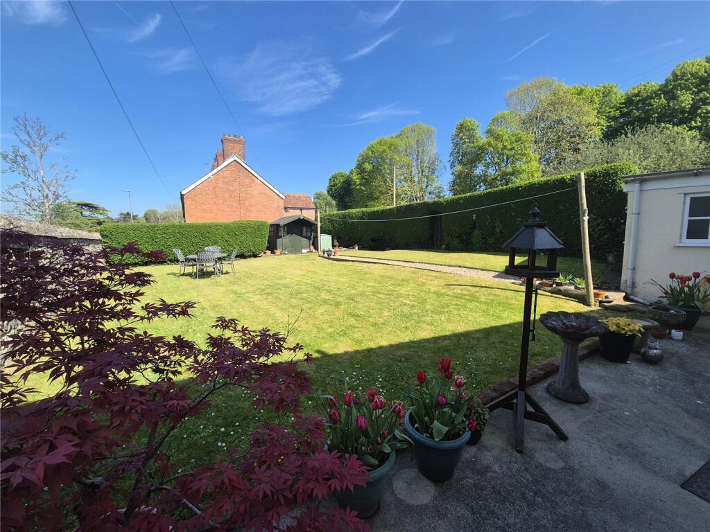 Silver Street, Chard, Somerset, TA20 photo 2