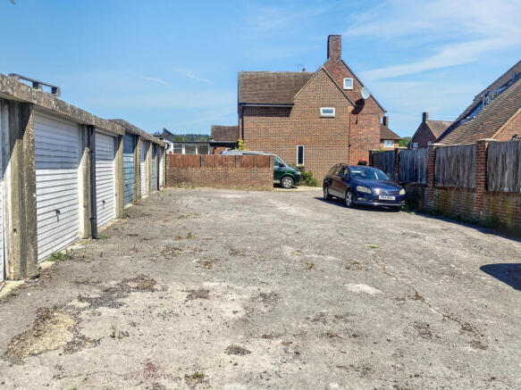 Land and garages at Haresfoot Close, Funtington, Chichester PO18 9LR
