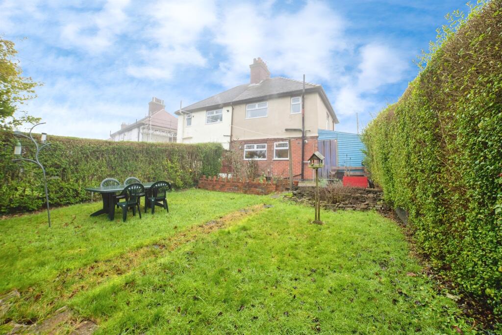 House in Ashfield, Sutton in Ashfield, Nottinghamshire - View 3