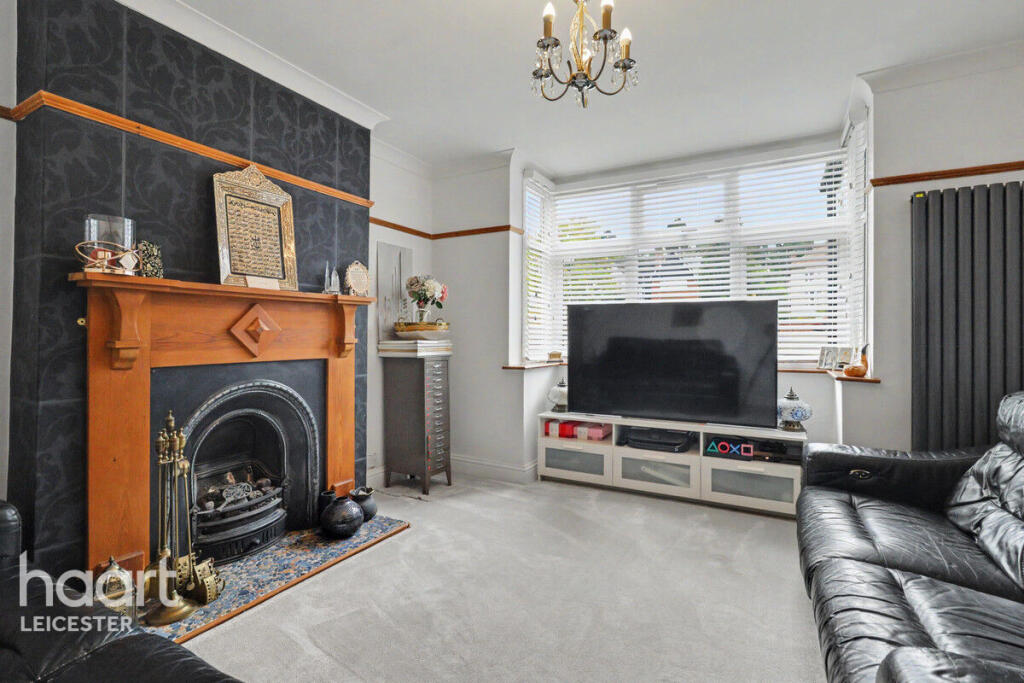4-bed semi-detached on Scraptoft Lane, Leicester, £450,000