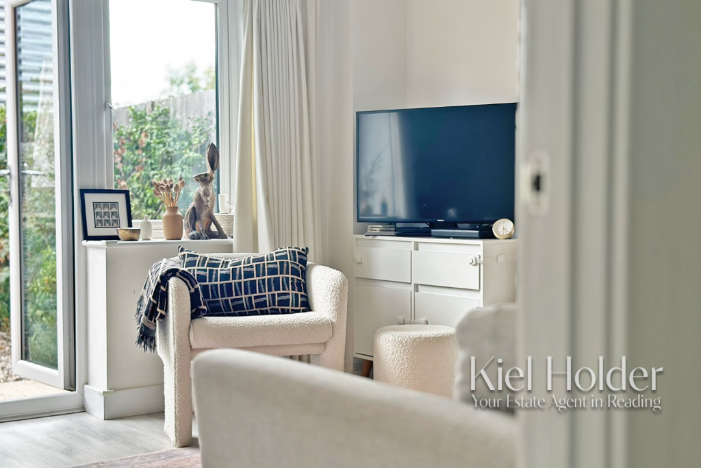 House in Reading, Whitley Wood - View 4