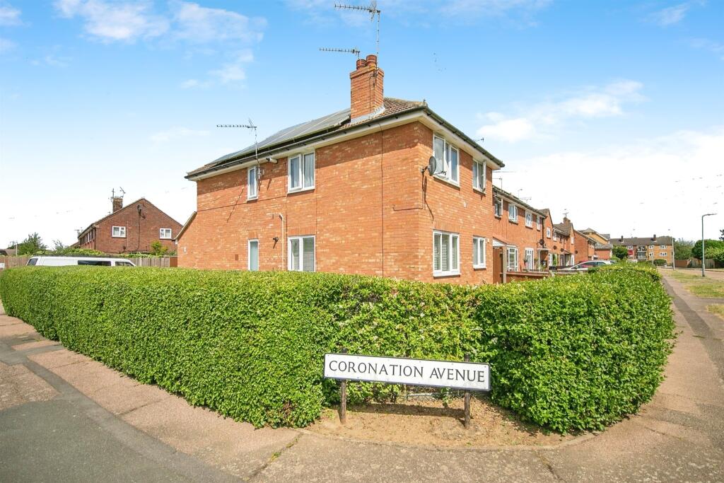 1-bed flat on Coronation Avenue, Colchester, £115,000