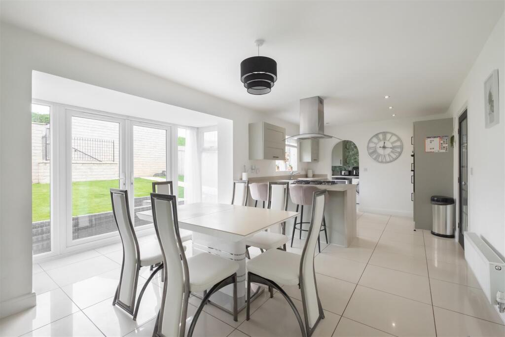 House in Kirklees, Birchencliffe - More