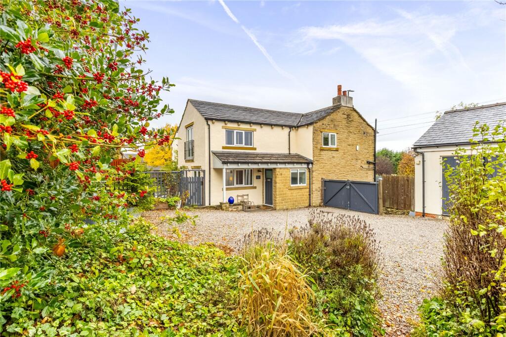 Main image of property: Wakefield Road, Lepton, Huddersfield, HD8