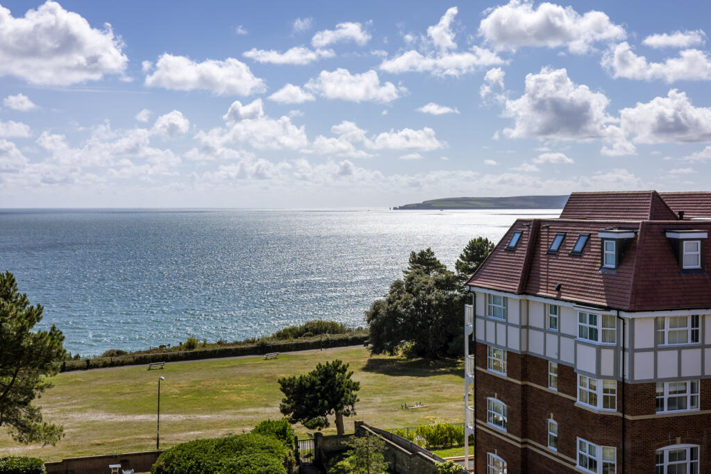 Bournemouth, Dorset photo 3