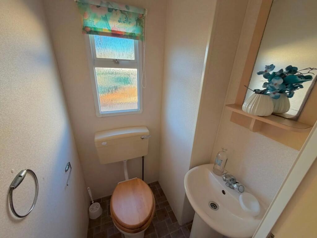 2008 BK Bluebird Calypso, St. Osyth Beach Holiday Park, St Osyth, Clacton-on-Sea, Essex, CO16 8SG - View 5
