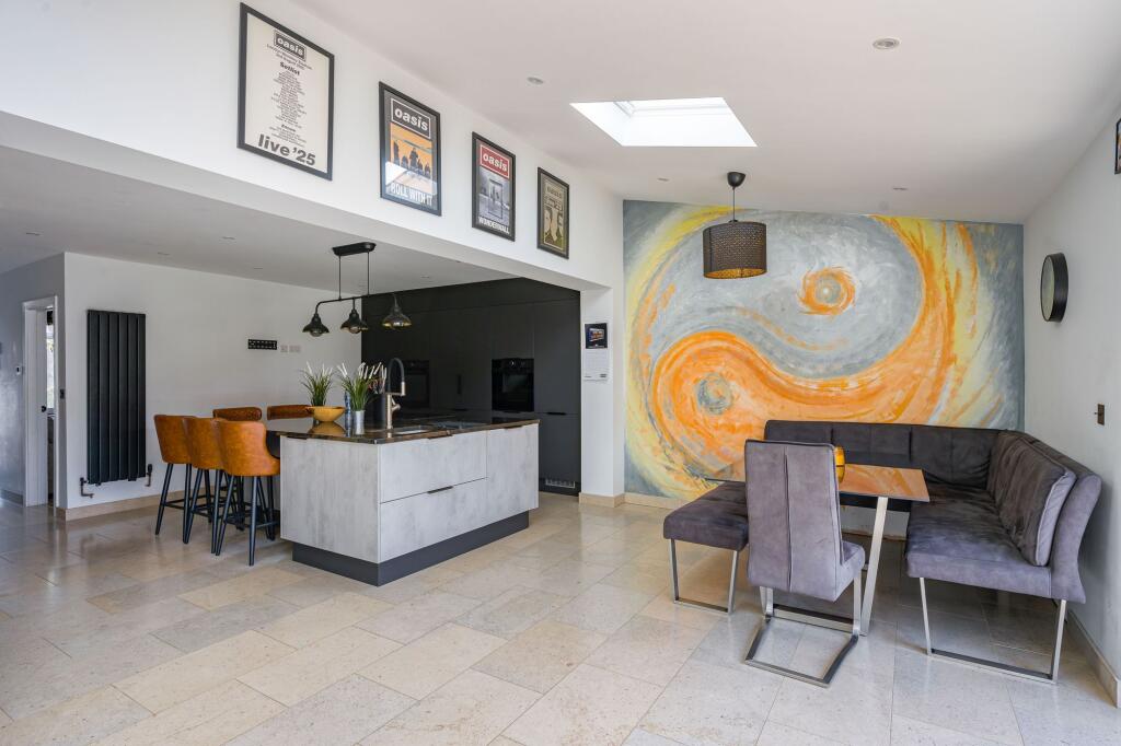 House in Peterborough - View 4