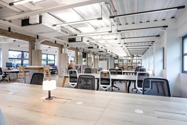 4 Offices