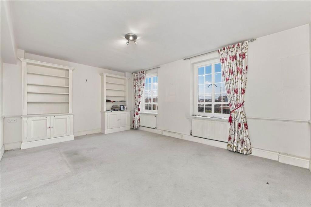 Apartment in London - View 2