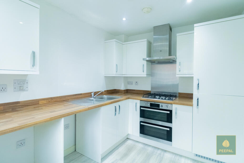 House in Aldershot, North Town - View 4