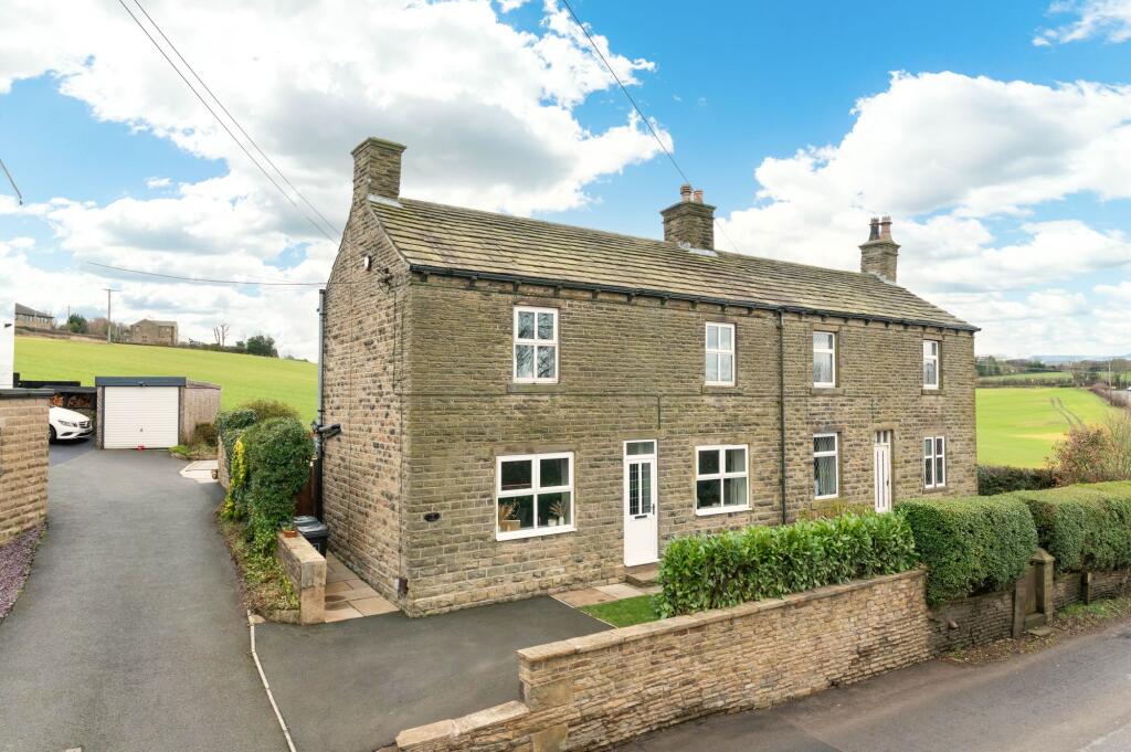 Chapel Lane, Emley, HD8 photo 4