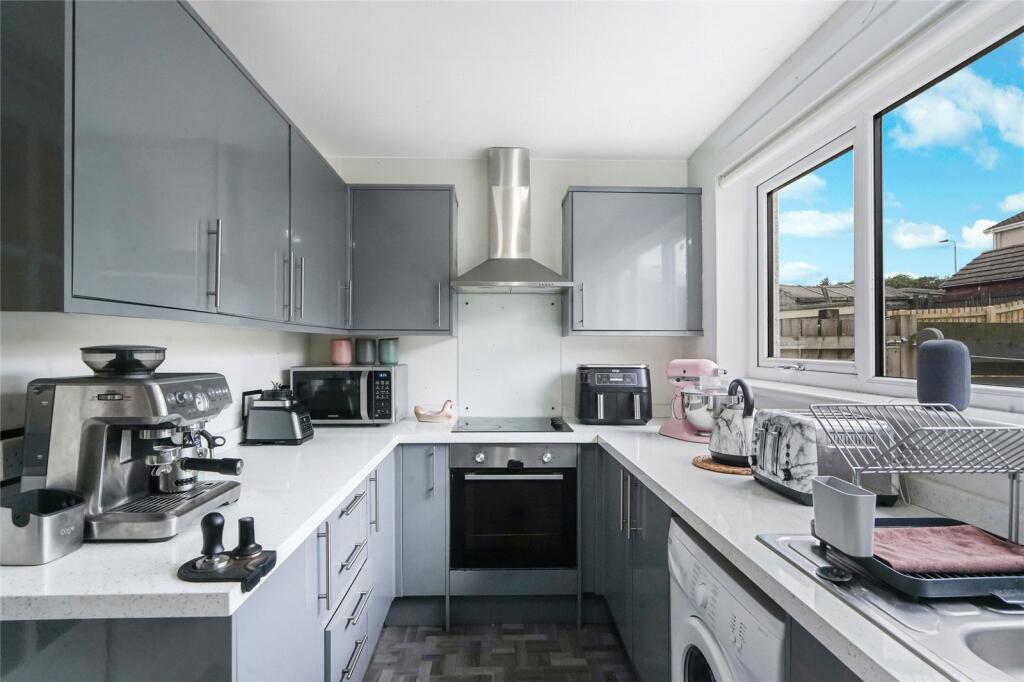 House in Motherwell - More