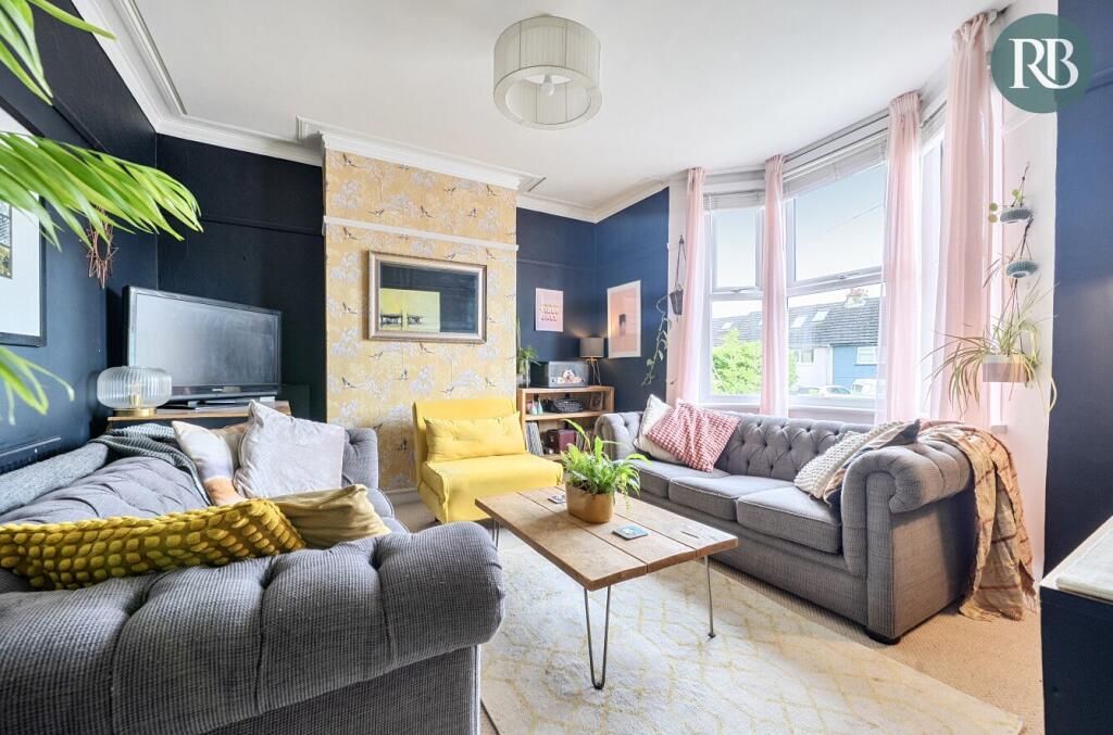 Main image of property: Shelldale Road, Portslade, Brighton & Hove, BN41 1LE