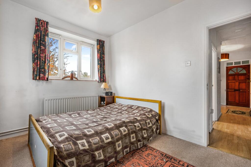 Main image of property: Dounesforth Gardens,
Earlsfield, SW18