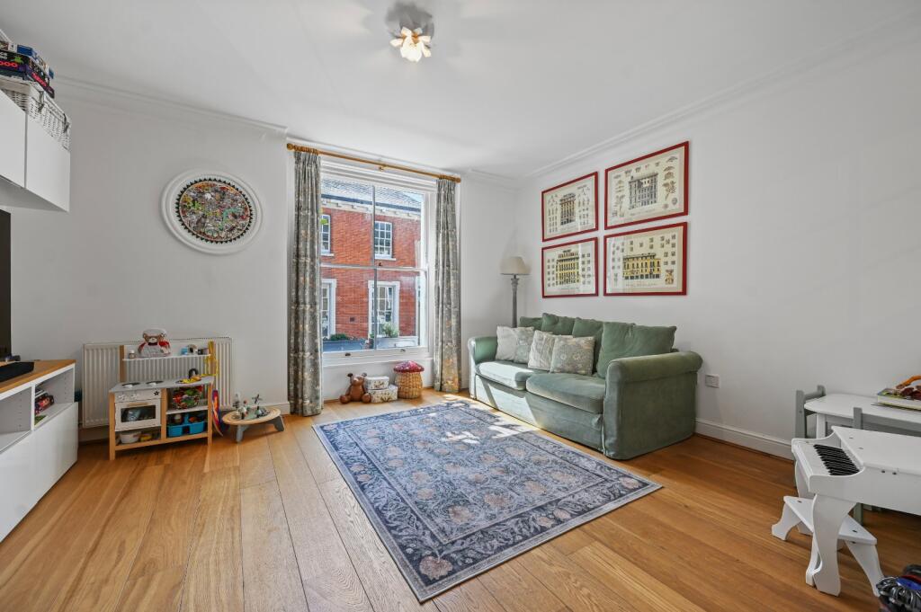 Apartment in London - View 3