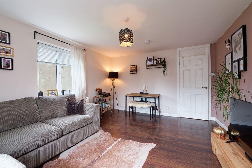 Apartment in Paisley - View 5