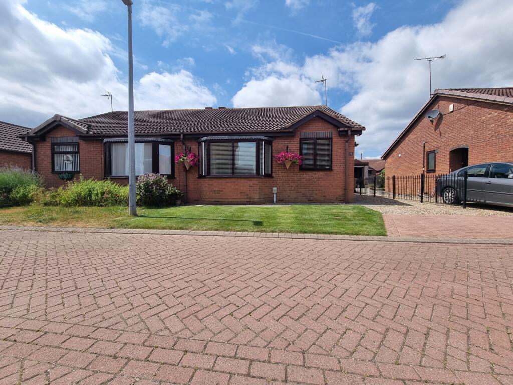 Main image of property: Ellis Close, Manor Park, Hull, HU12